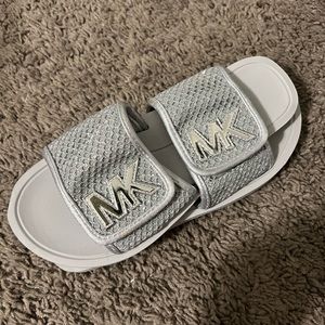 MK Womens slides